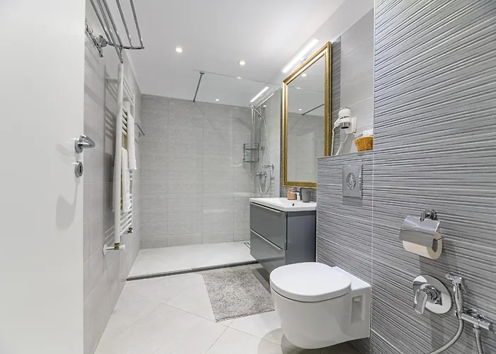 Ara Apart #4 Appartamento Braşov